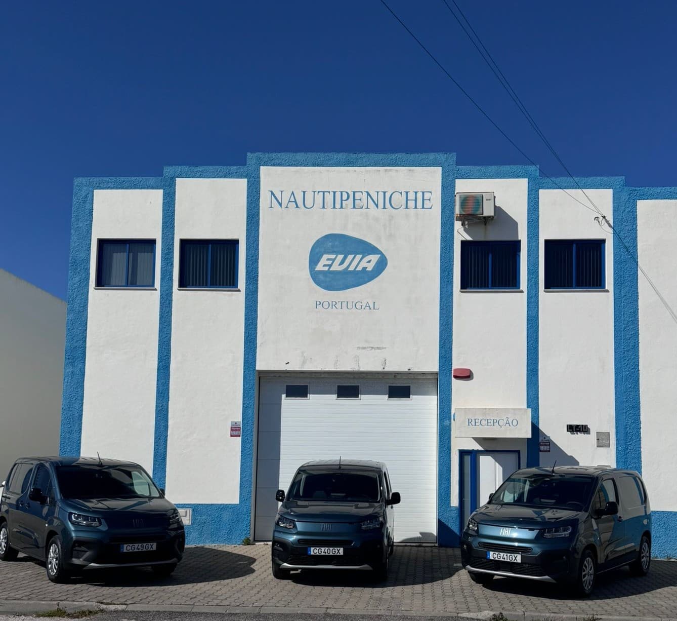 Nautipeniche - Distribuição de equipamento outdoor
